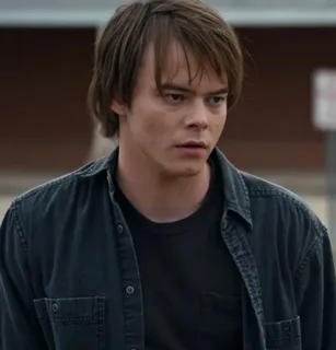 Чарли Хитон - Джонатан Байерс